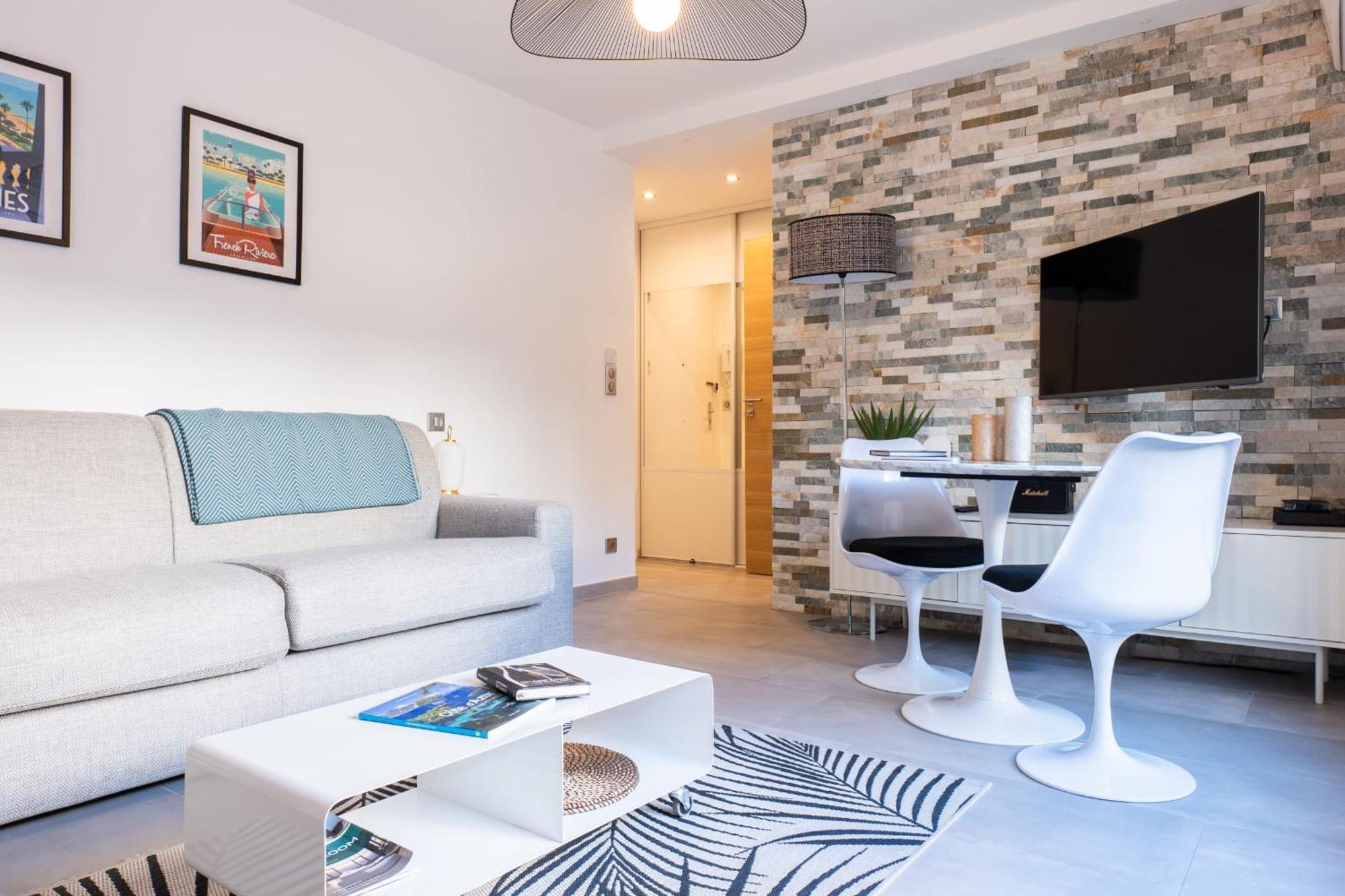 Rare ! With Terrace 5min Walk To The Palais Appartamento *